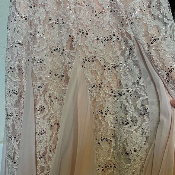 PROM DRESS. Worn once. Excellent condition. - Picture 7 of 9